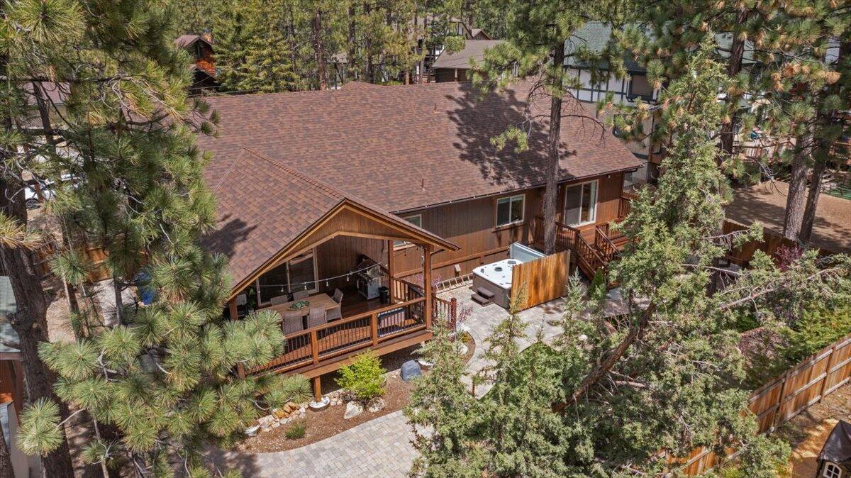 Big Bear Lake, California, 92315, United States, 3 Bedrooms Bedrooms, ,4 BathroomsBathrooms,Residential,Active,1961919