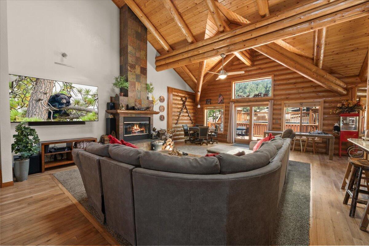 Big Bear City, California, 92314, United States, 3 Bedrooms Bedrooms, ,3 BathroomsBathrooms,Residential,Active,1892441