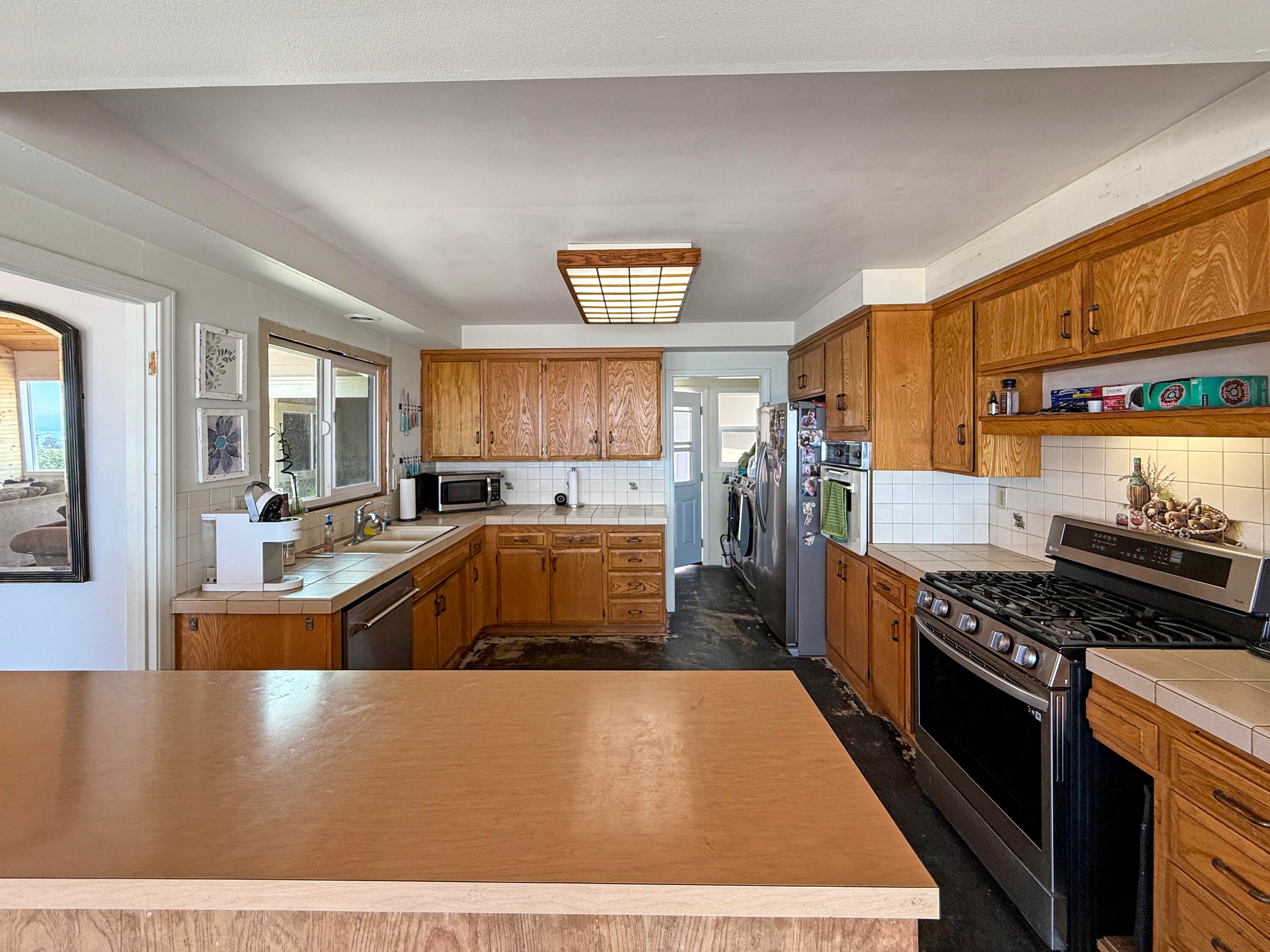 San Clemente, California, 92673, United States, 4 Bedrooms Bedrooms, ,3 BathroomsBathrooms,Residential,Active,1929466