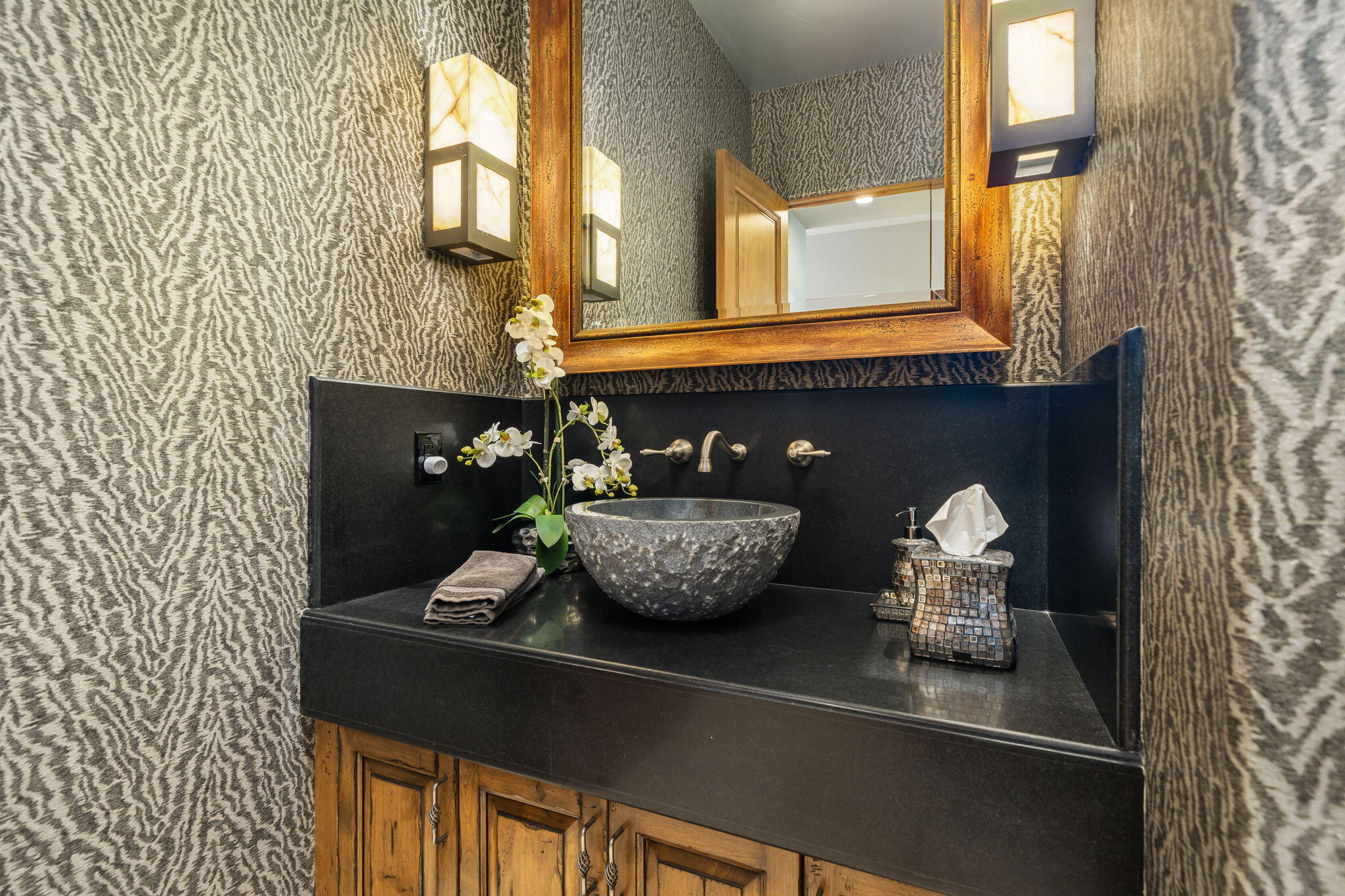 Palm Desert, California, 92260, United States, 4 Bedrooms Bedrooms, ,5 BathroomsBathrooms,Residential,Active,1884877