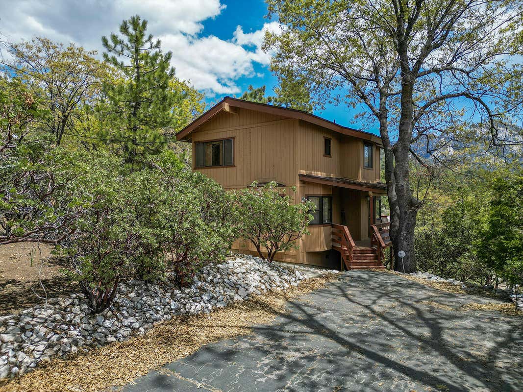 25006 KNOB HILL RD, IDYLLWILD, CA 92549, photo 1 of 48