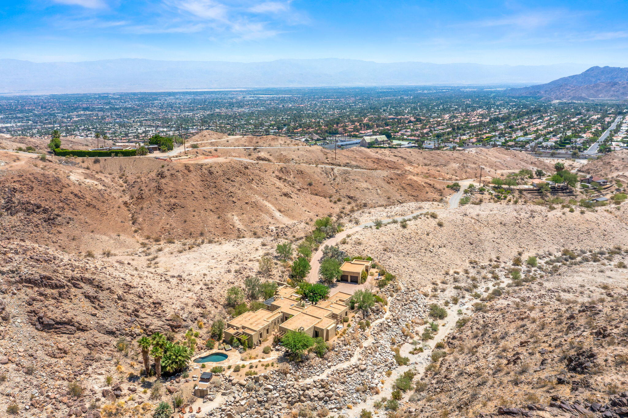 Palm Desert, California, 92260, United States, 6 Bedrooms Bedrooms, ,6 BathroomsBathrooms,Residential,Active,1990022