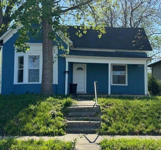 568 S LAFAYETTE AVE, MARSHALL, MO 65340, photo 1 of 11