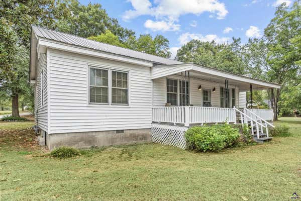 8 W PINE AVE, COMER, GA 30629 - Image 1