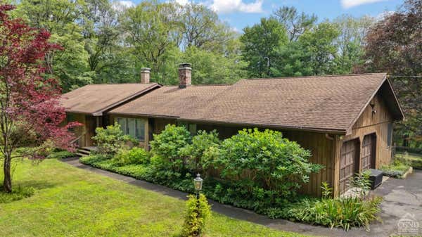 394 SNYDERTOWN RD, CRARYVILLE, NY 12521 - Image 1