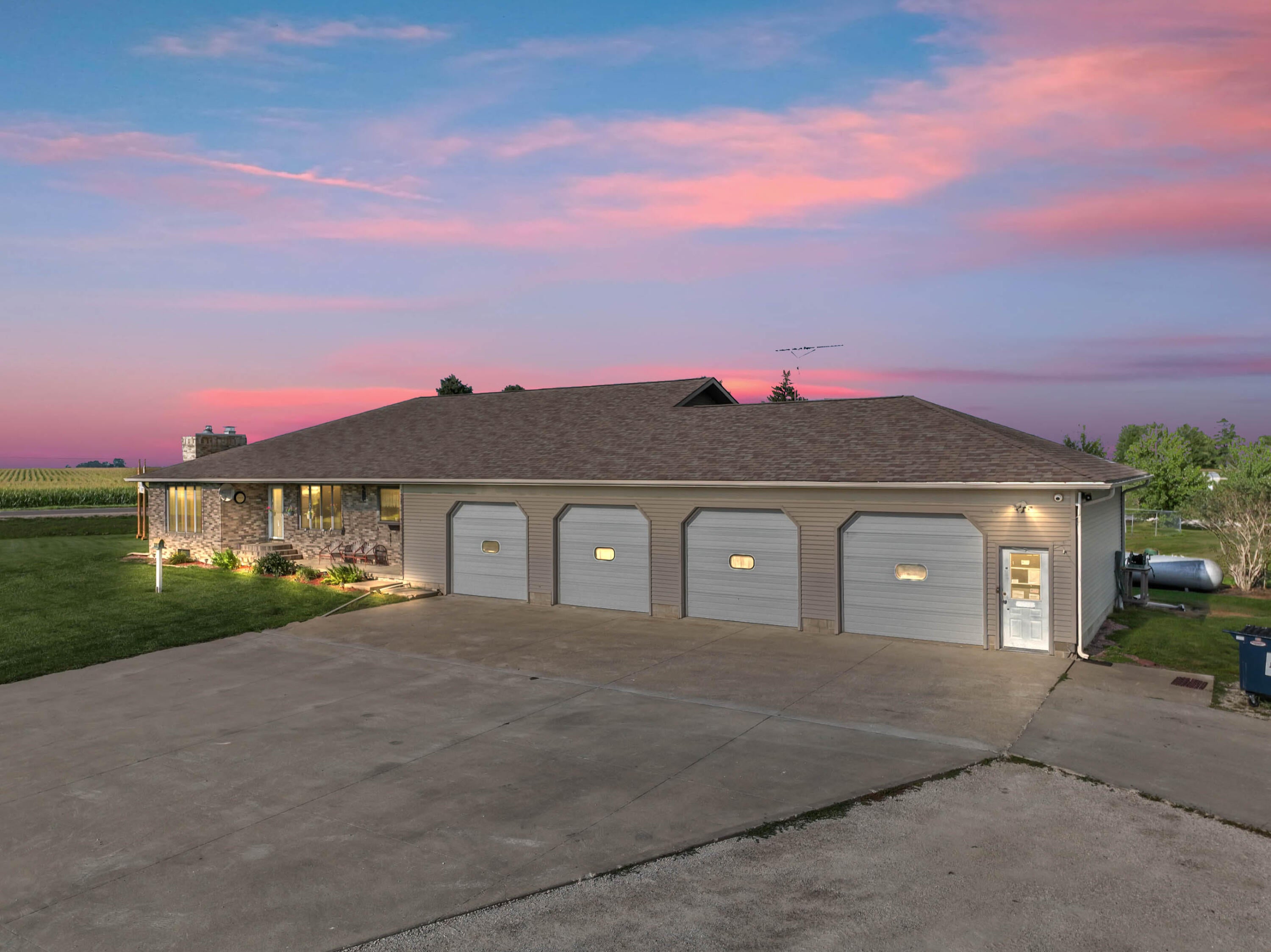 Fort Dodge, Iowa, 50501, United States, 3 Bedrooms Bedrooms, ,3 BathroomsBathrooms,Residential,Active,1941127