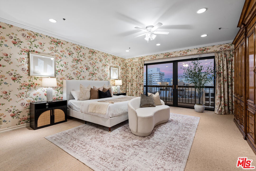 Los Angeles, California, 90024, United States, 3 Bedrooms Bedrooms, ,4 BathroomsBathrooms,Residential,Active,2009848