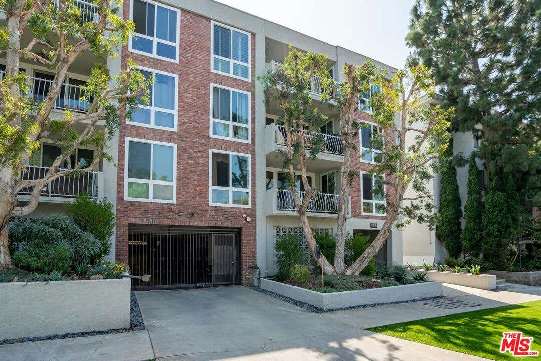 11918 KIOWA AVE APT 203, LOS ANGELES, CA 90049, photo 1 of 19