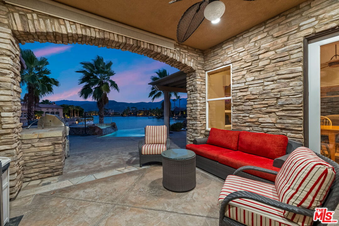 Rancho Mirage, California, 92270, United States, 4 Bedrooms Bedrooms, ,5 BathroomsBathrooms,Residential,Active,2007230