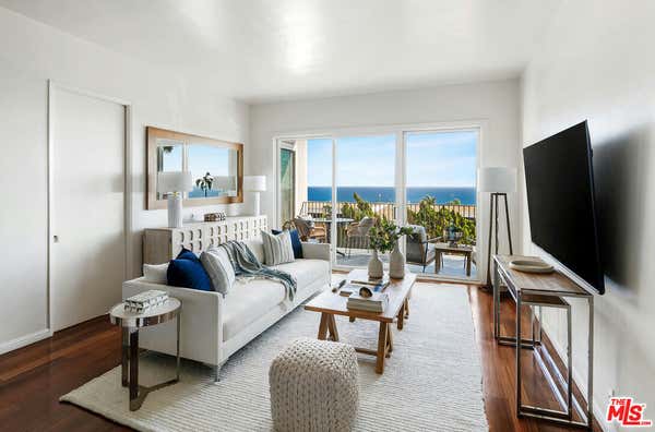 18111 COASTLINE DR APT 1, MALIBU, CA 90265, photo 3 of 15