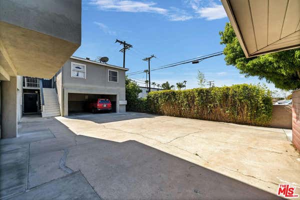 2428 KANSAS AVE, SANTA MONICA, CA 90404, photo 5 of 32