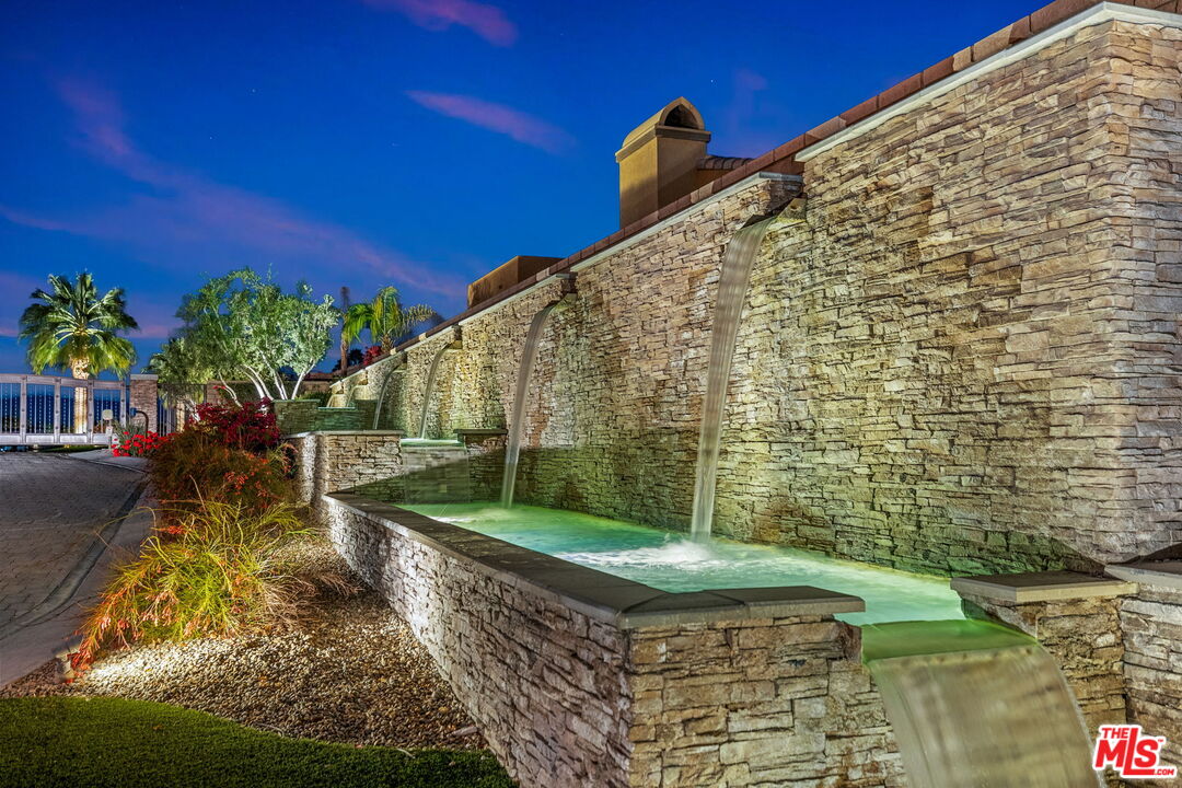 Rancho Mirage, California, 92270, United States, 4 Bedrooms Bedrooms, ,5 BathroomsBathrooms,Residential,Active,2007230