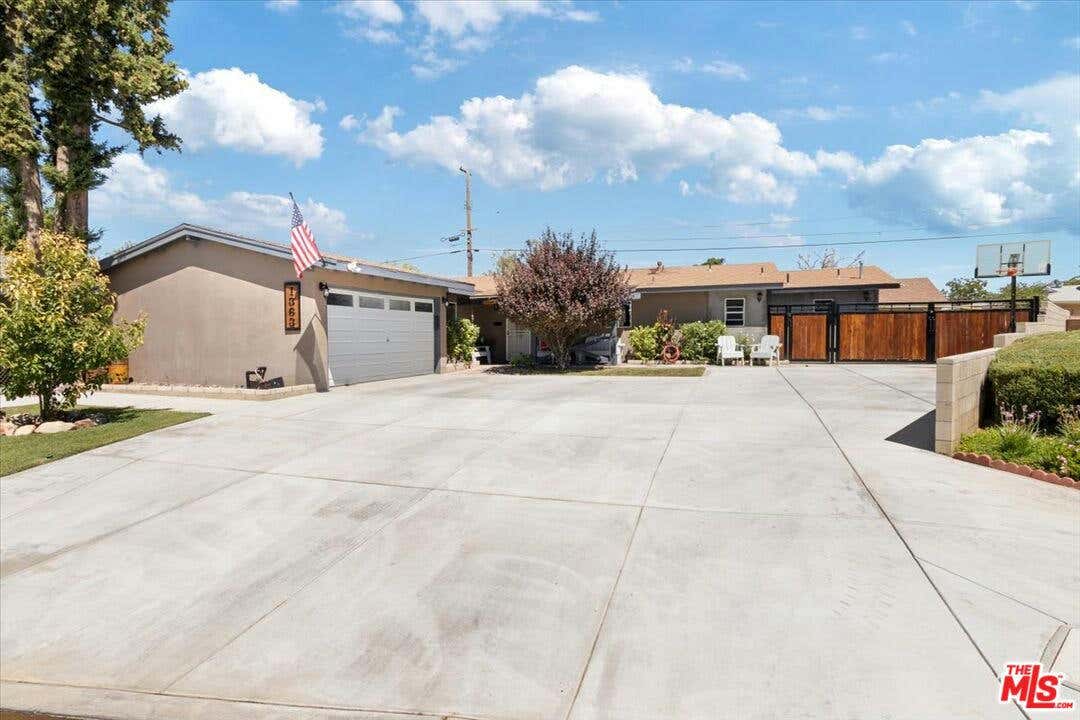 1363 INDIAN SAGE RD, LANCASTER, CA 93534, photo 1 of 12