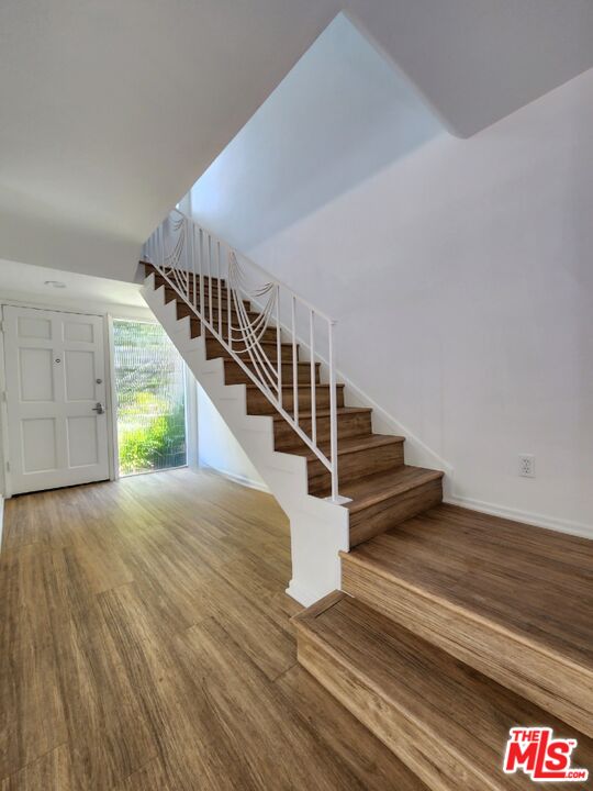 Los Angeles, California, 90024, United States, ,9 BathroomsBathrooms,Residential,Active,1841273