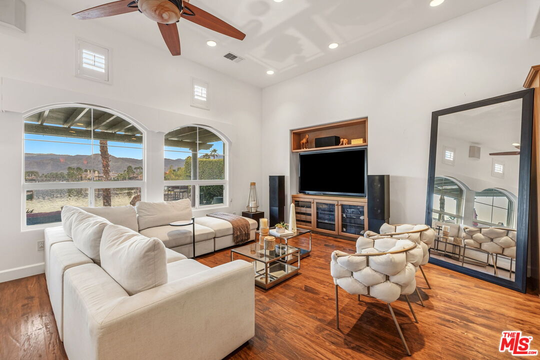 Rancho Mirage, California, 92270, United States, 4 Bedrooms Bedrooms, ,5 BathroomsBathrooms,Residential,Active,2007230