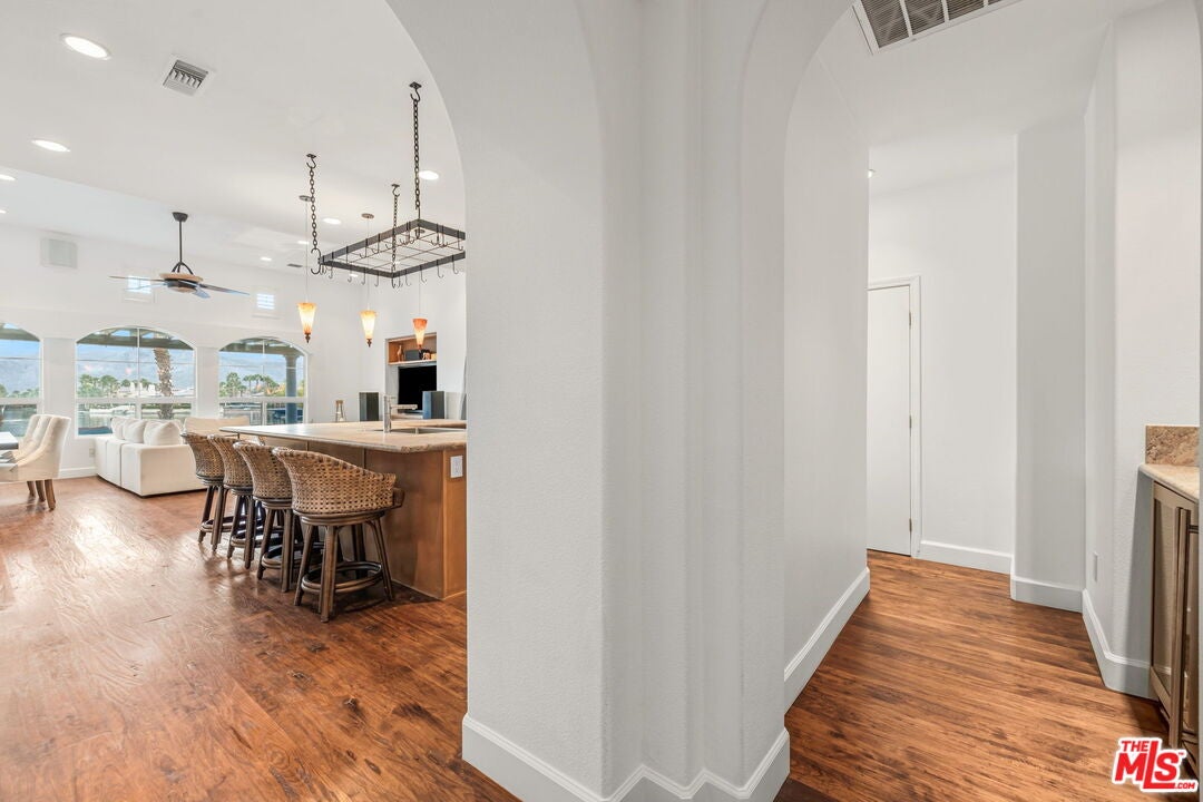 Rancho Mirage, California, 92270, United States, 4 Bedrooms Bedrooms, ,5 BathroomsBathrooms,Residential,Active,2007230