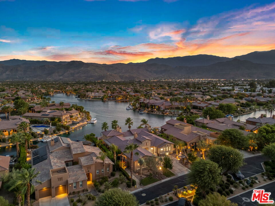 Rancho Mirage, California, 92270, United States, 4 Bedrooms Bedrooms, ,5 BathroomsBathrooms,Residential,Active,2007230