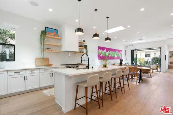 922 PALMS BLVD, VENICE, CA 90291 - Image 1