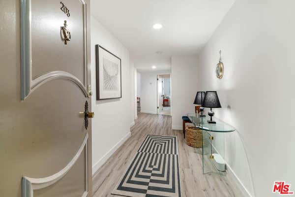 358 S GRAMERCY PL APT 203, LOS ANGELES, CA 90020 - Image 1