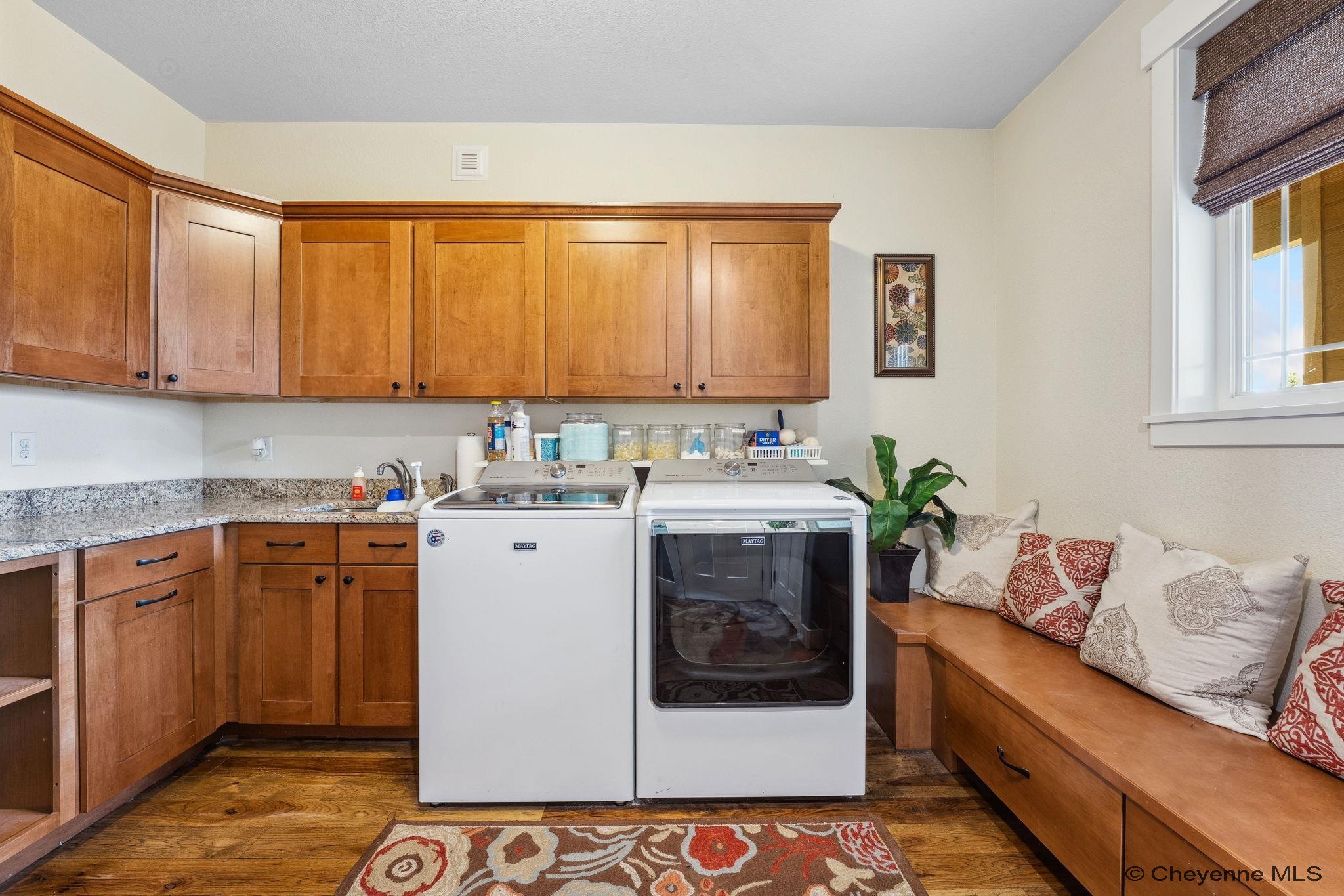 Cheyenne, Wyoming, 82009, United States, ,5 BathroomsBathrooms,Residential,Active,1820343