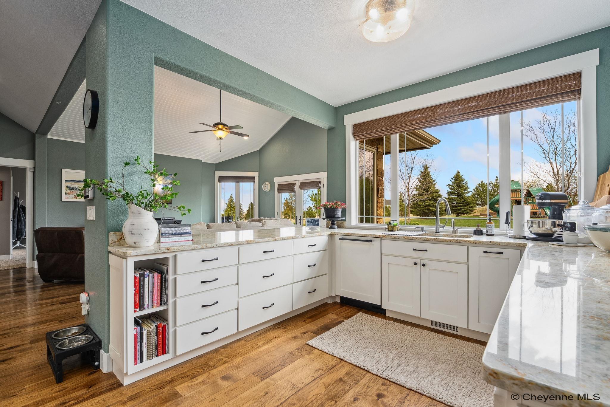 Cheyenne, Wyoming, 82009, United States, ,5 BathroomsBathrooms,Residential,Active,1820343