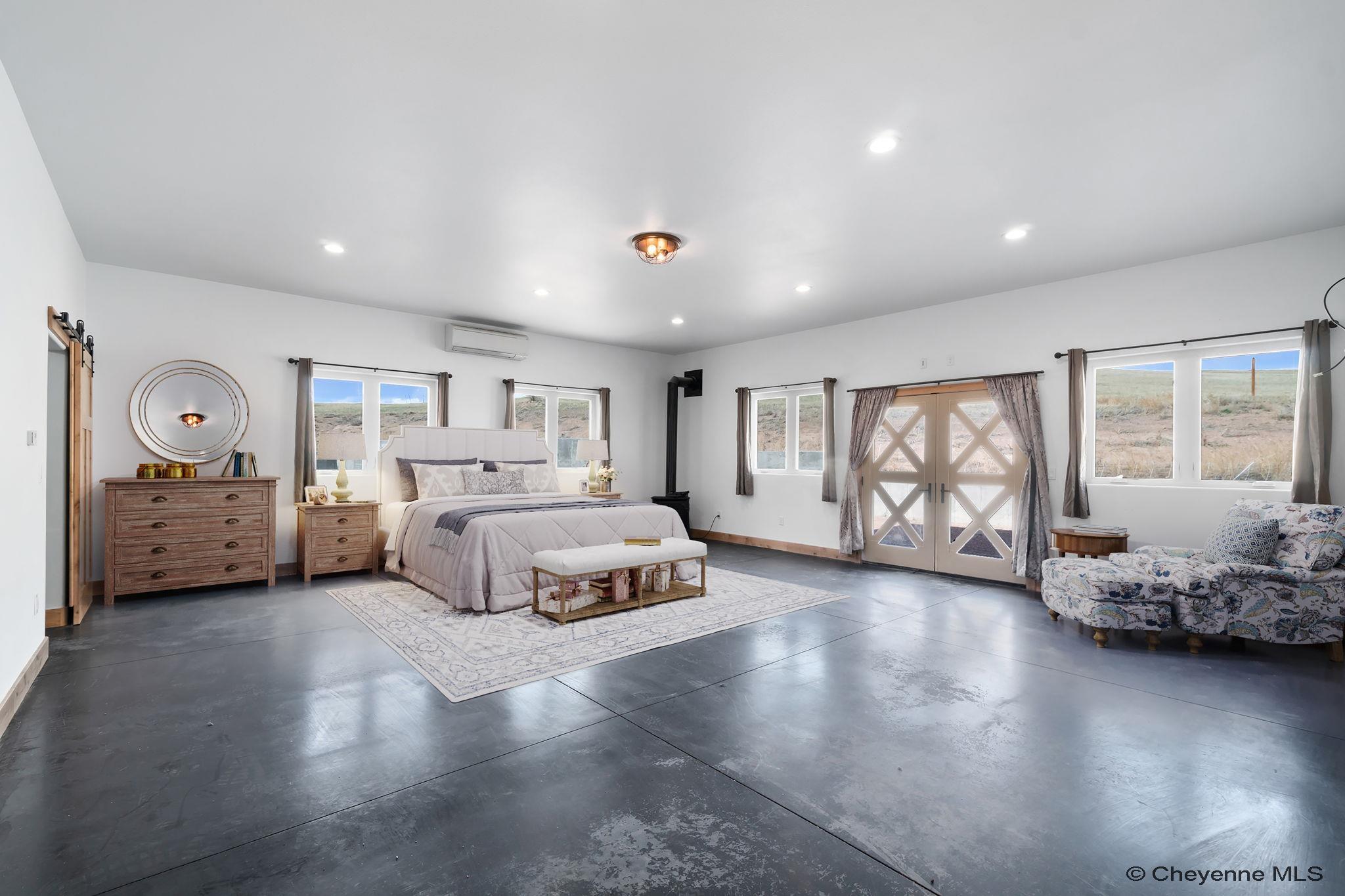 Cheyenne, Wyoming, 82009, United States, 5 Bedrooms Bedrooms, ,6 BathroomsBathrooms,Residential,Active,1799325