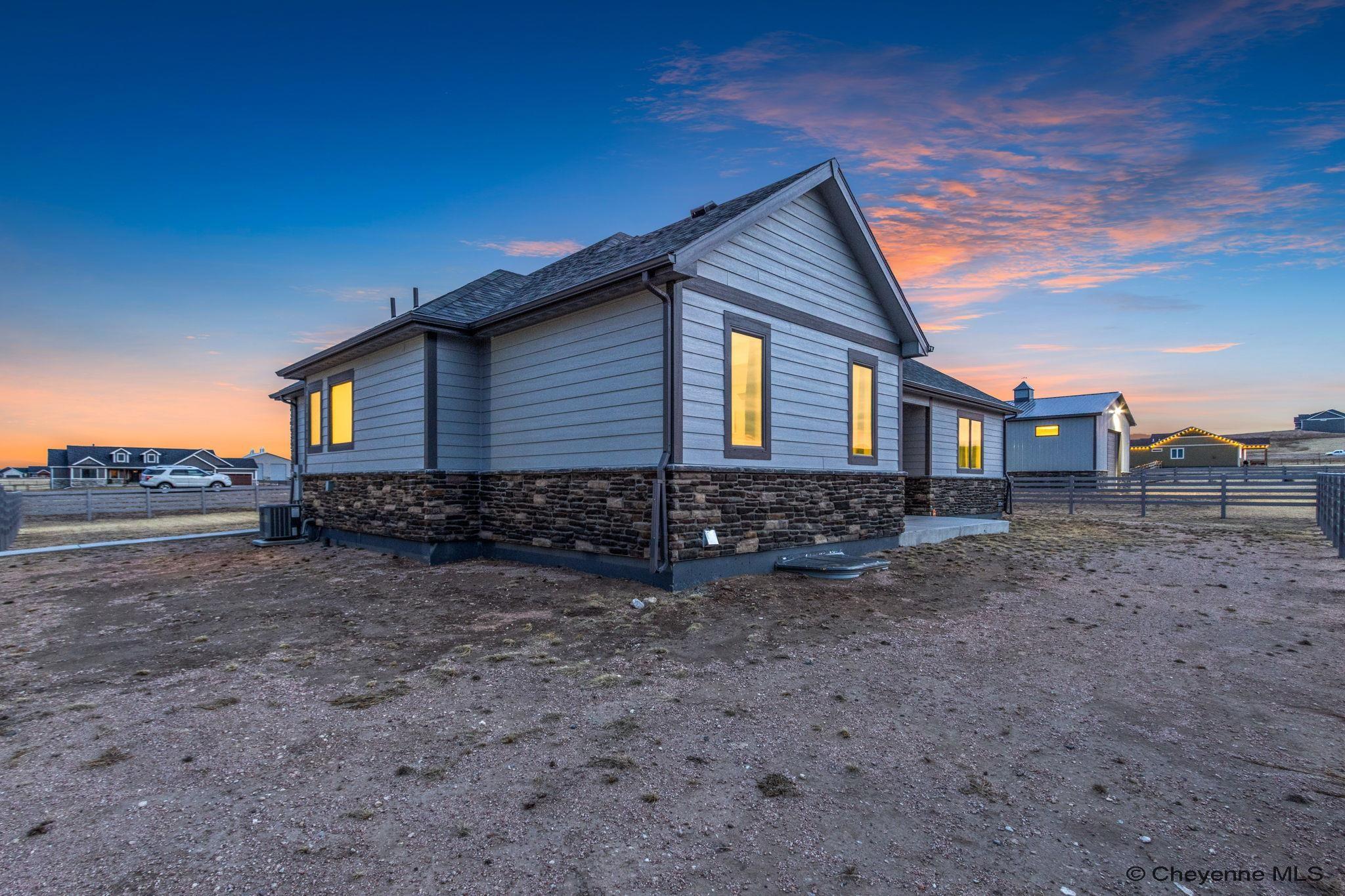 Cheyenne, Wyoming, 82009, United States, 6 Bedrooms Bedrooms, ,3 BathroomsBathrooms,Residential,Active,2009872