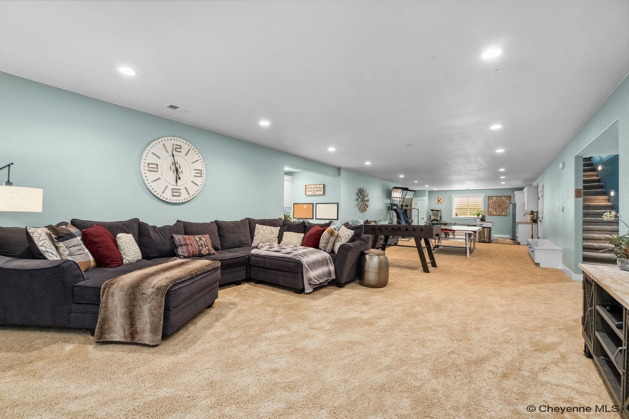 Cheyenne, Wyoming, 82009, United States, ,5 BathroomsBathrooms,Residential,Active,1820343