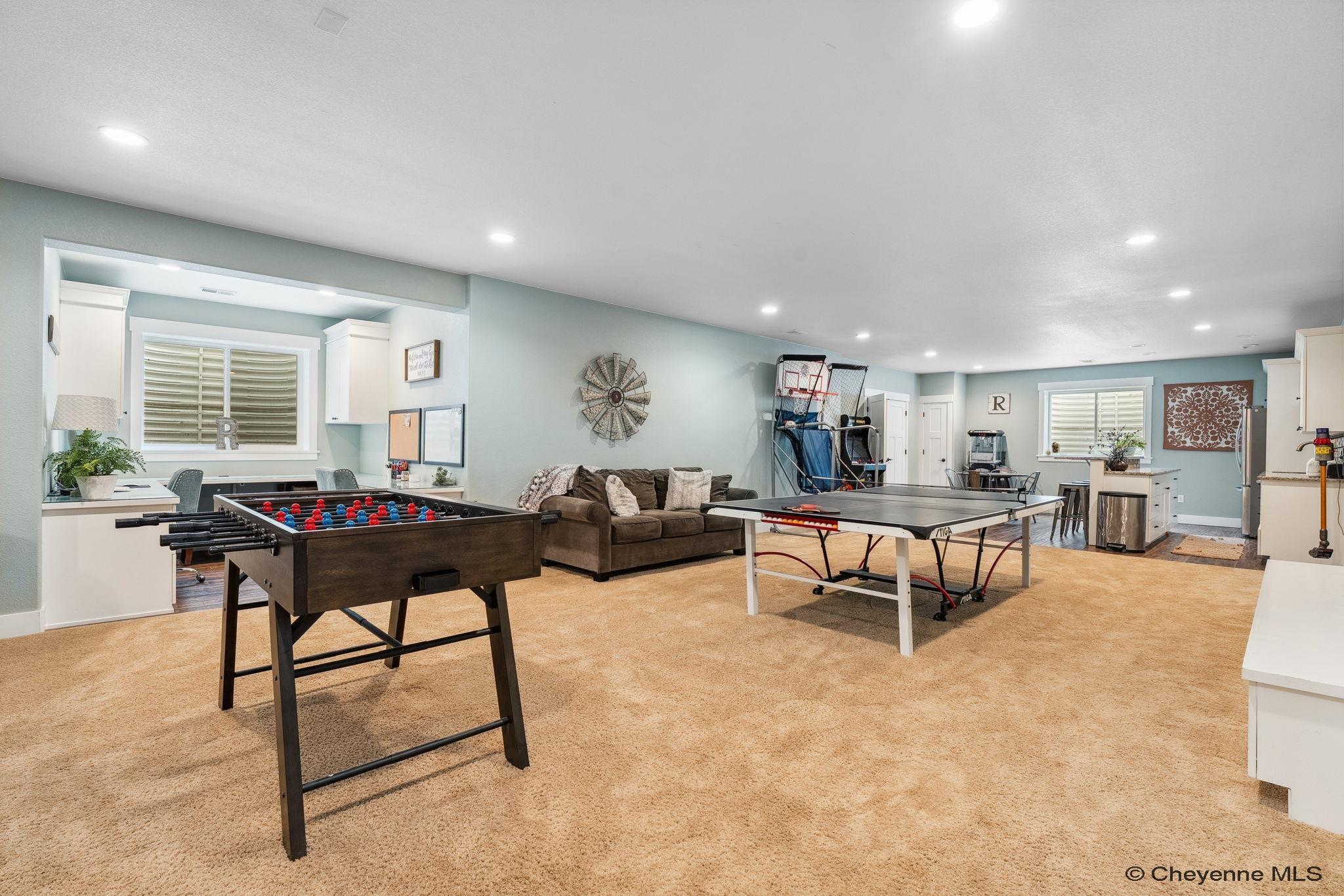 Cheyenne, Wyoming, 82009, United States, ,5 BathroomsBathrooms,Residential,Active,1820343