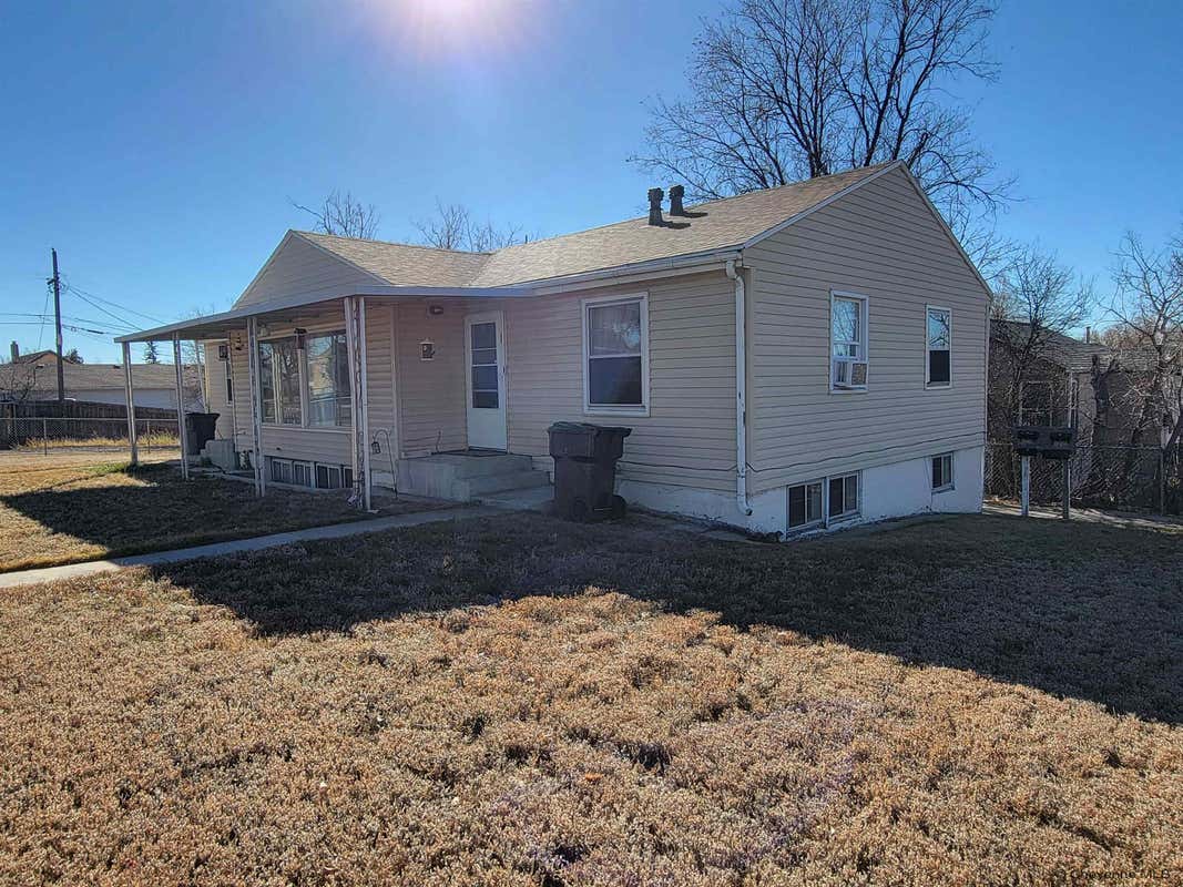 1323 E 19th St Unit 1-4  