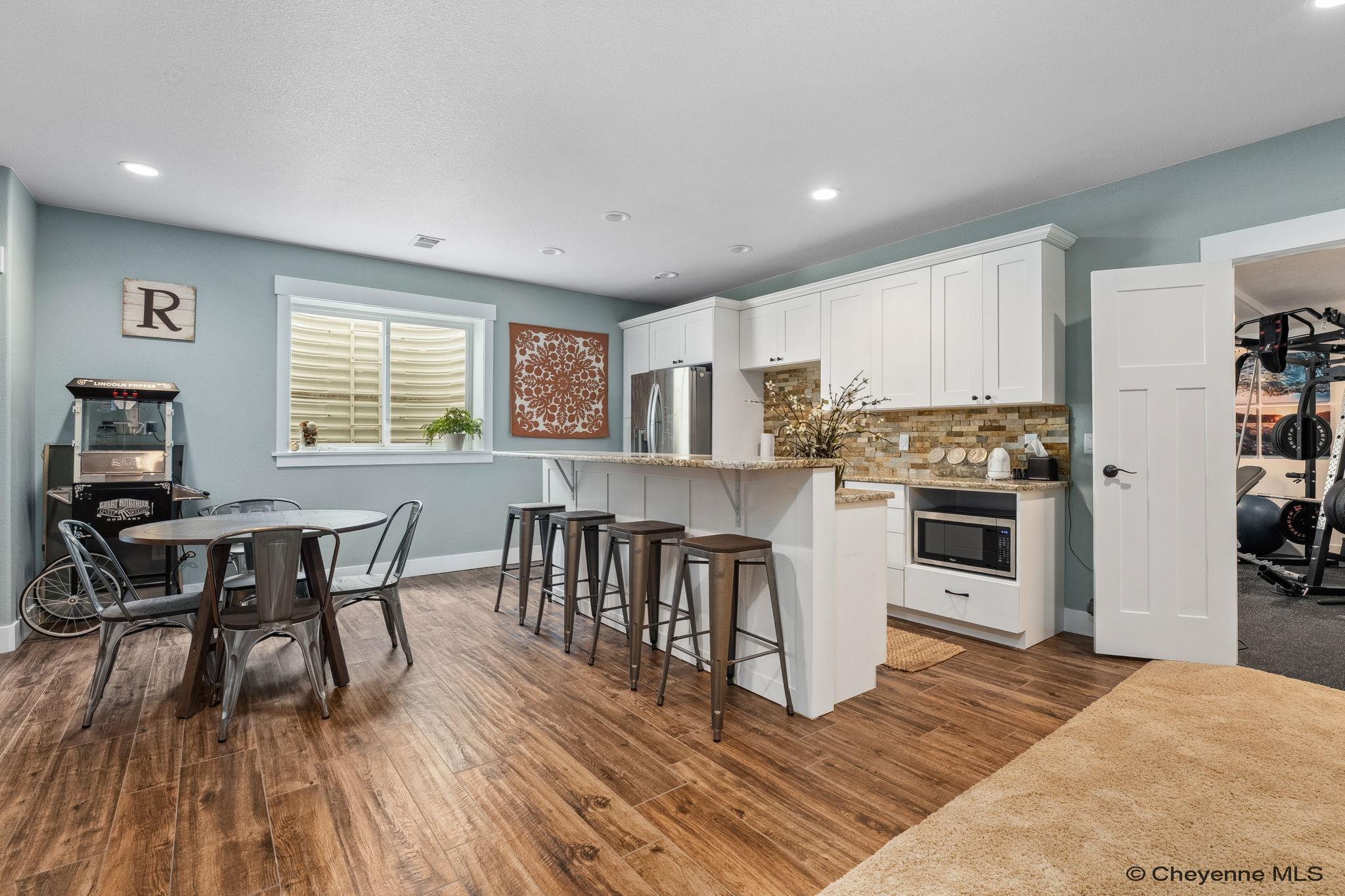 Cheyenne, Wyoming, 82009, United States, ,5 BathroomsBathrooms,Residential,Active,1820343