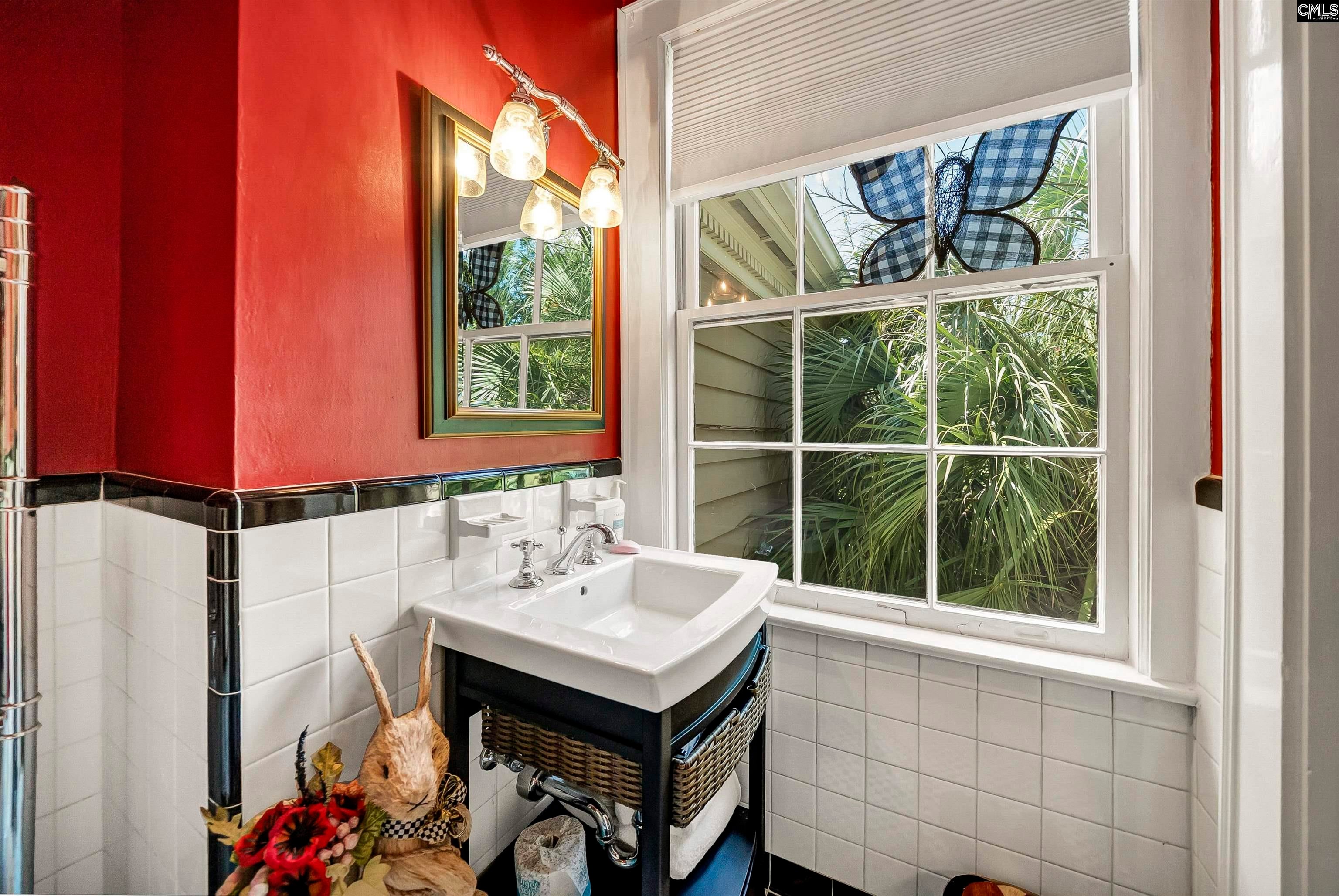 Columbia, South Carolina, 29205, United States, 5 Bedrooms Bedrooms, ,7 BathroomsBathrooms,Residential,Active,1885032