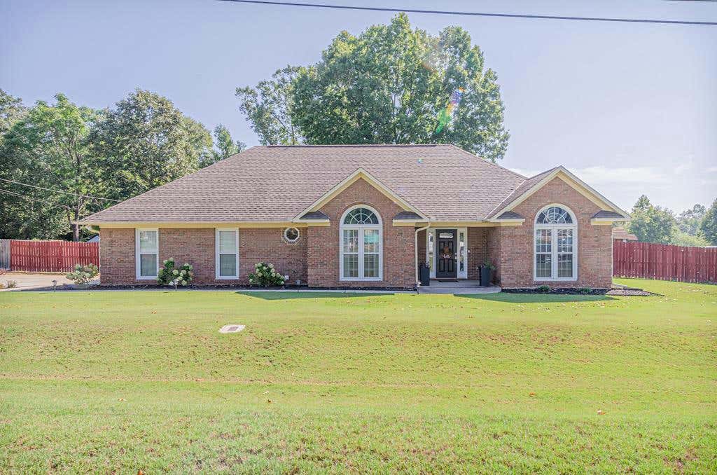 5108 PIERCE POINT DR, PHENIX CITY, AL 36867, photo 1 of 32