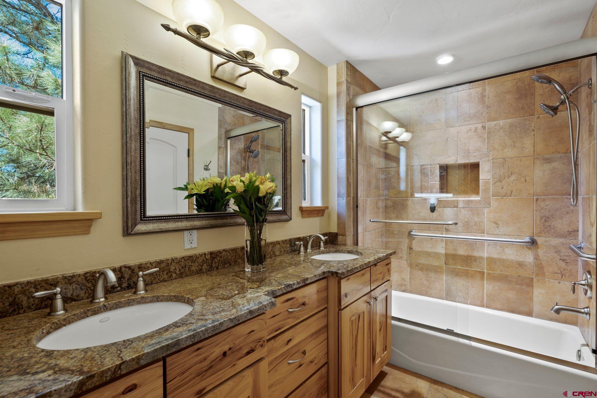 Durango, Colorado, 81301, United States, ,5 BathroomsBathrooms,Residential,Active,1824545