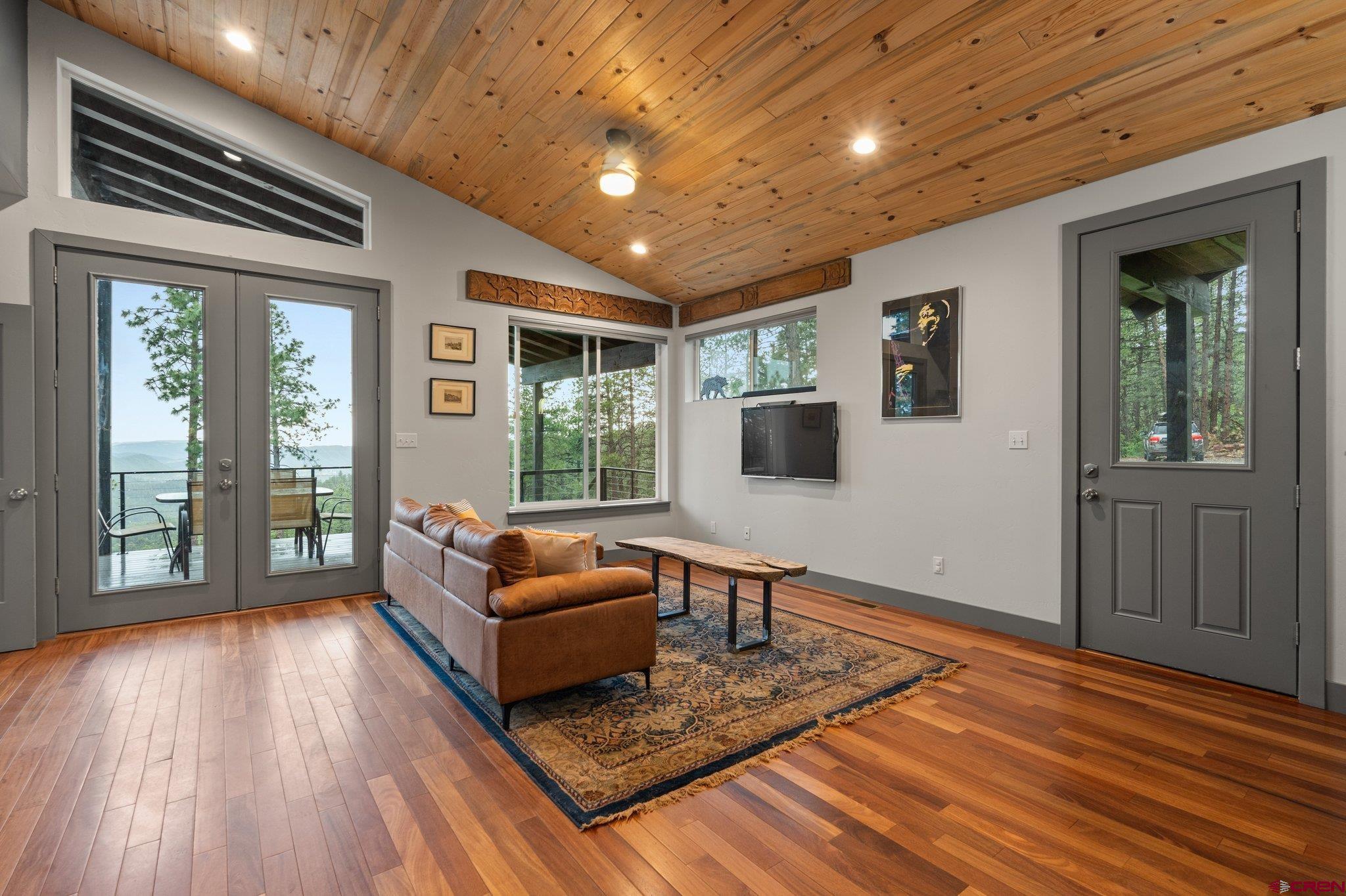 Durango, Colorado, 81301, United States, 3 Bedrooms Bedrooms, ,3 BathroomsBathrooms,Residential,Active,2017084