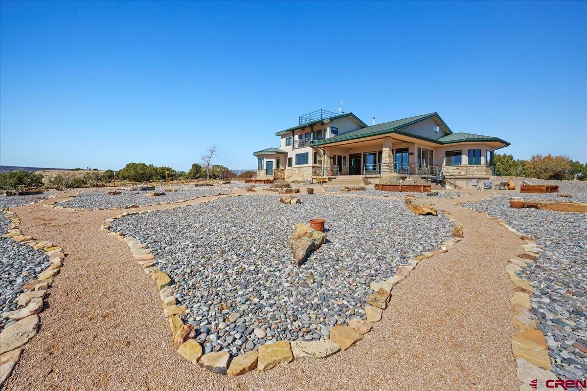 Montrose, Colorado, 81403, United States, 3 Bedrooms Bedrooms, ,4 BathroomsBathrooms,Residential,Active,1734051