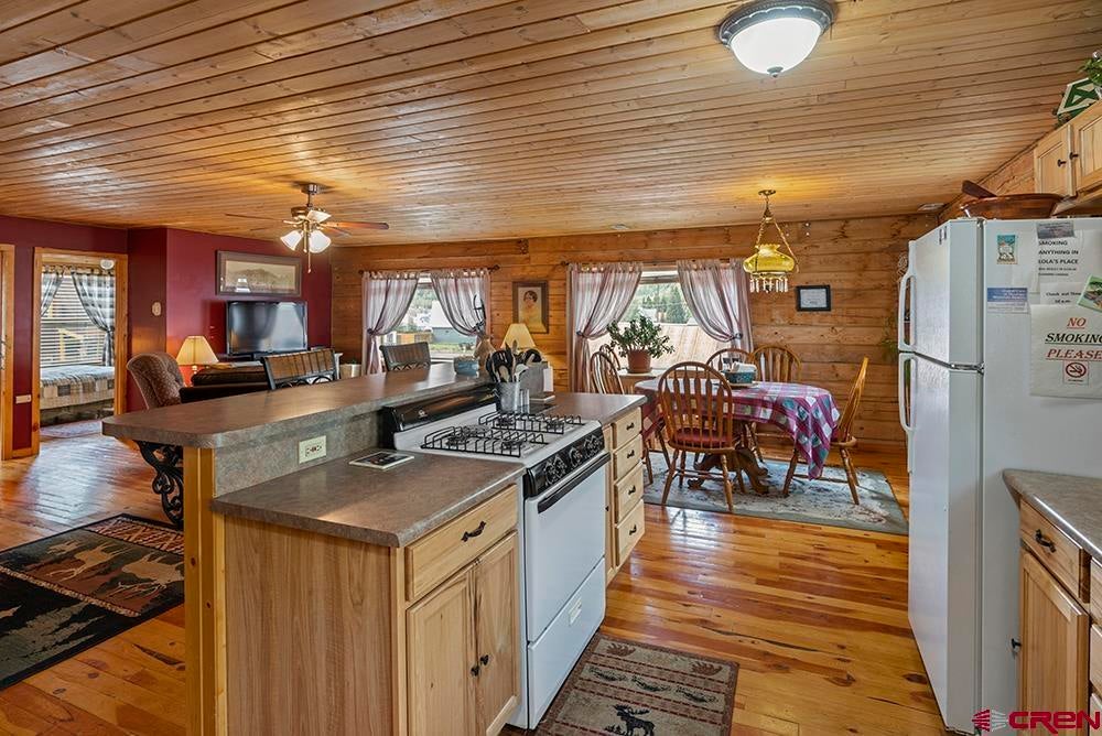 Silverton, Colorado, 81433, United States, 2 Bedrooms Bedrooms, ,4 BathroomsBathrooms,Residential,Active,1764948