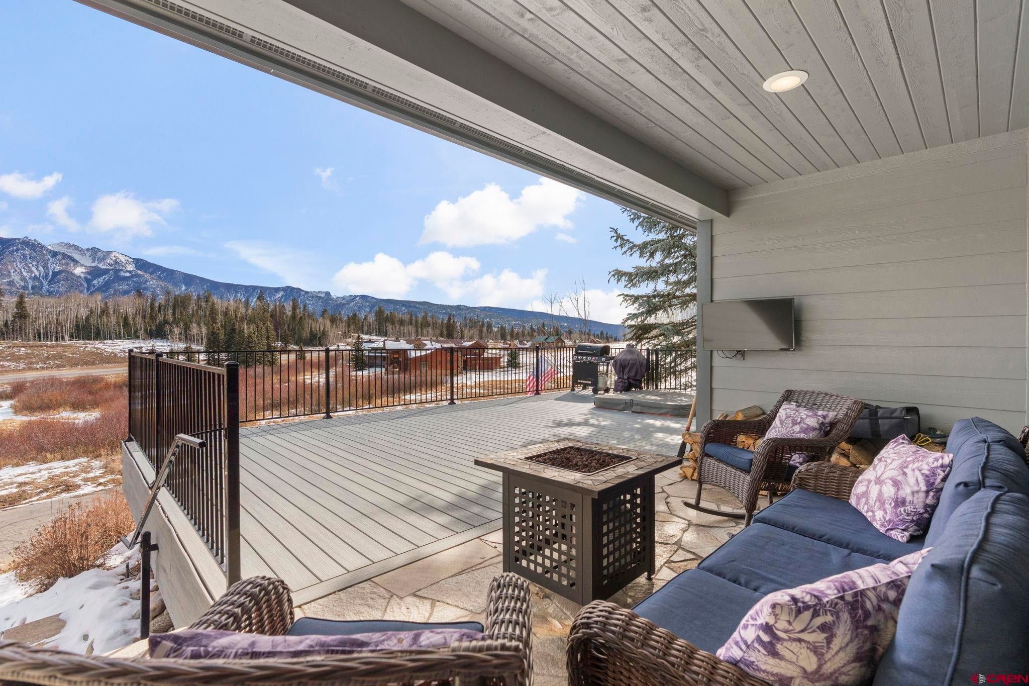 Durango, Colorado, 81301, United States, 4 Bedrooms Bedrooms, ,4 BathroomsBathrooms,Residential,Active,2010191