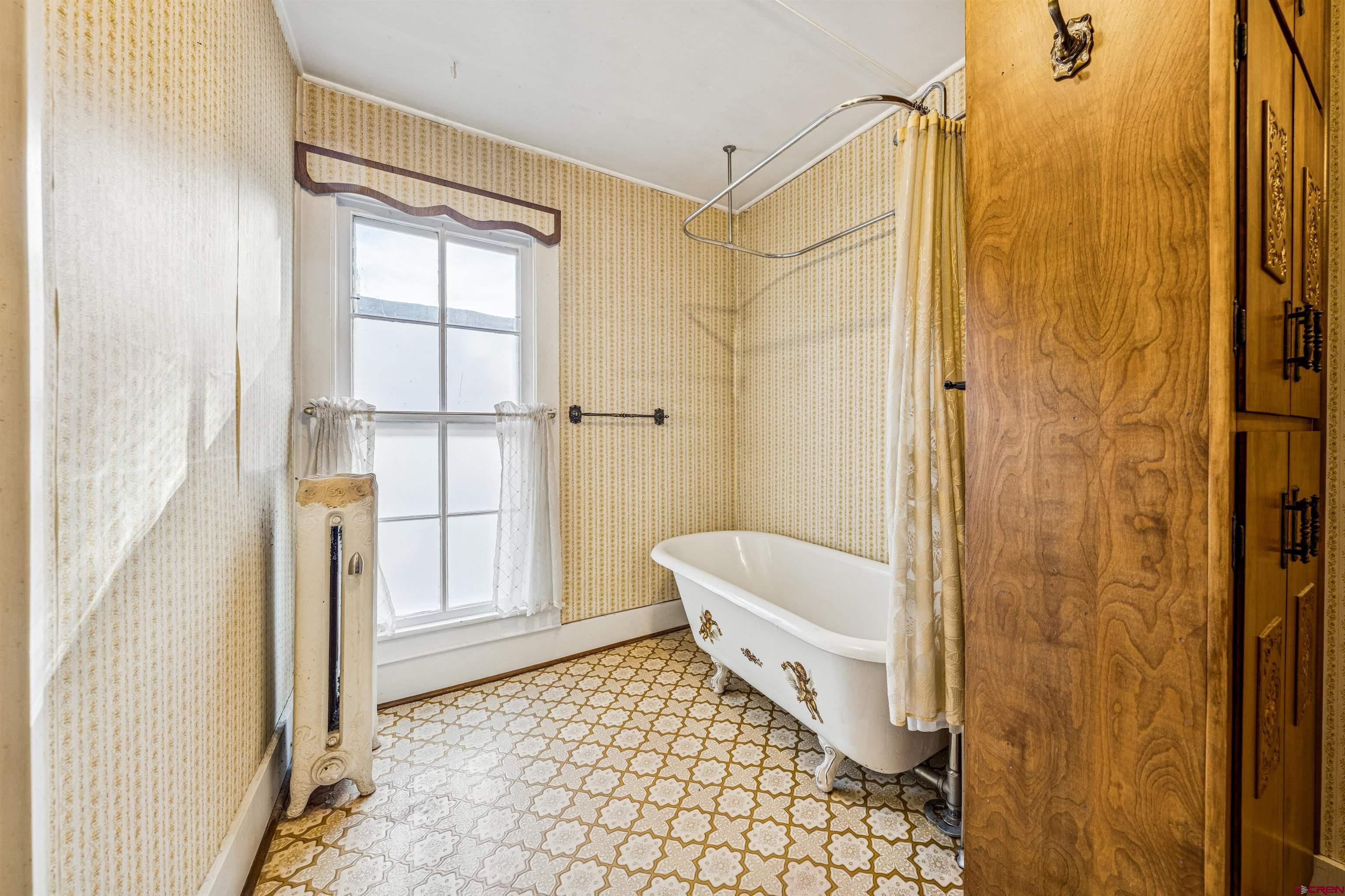 Durango, Colorado, 81301, United States, 4 Bedrooms Bedrooms, ,2 BathroomsBathrooms,Residential,Active,1993608