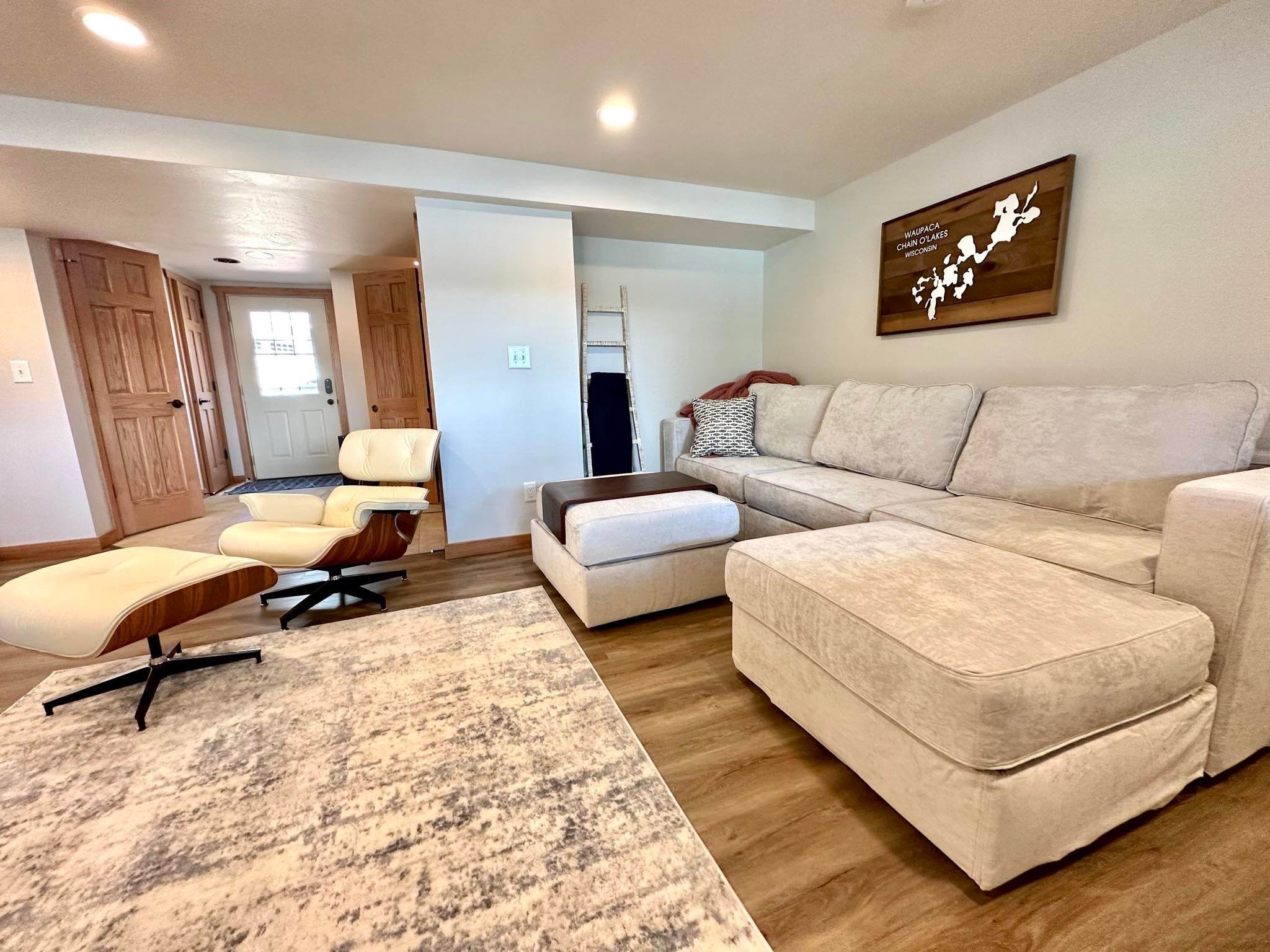 Waupaca, Wisconsin, 54981, United States, 3 Bedrooms Bedrooms, ,2 BathroomsBathrooms,Residential,Active,1929423