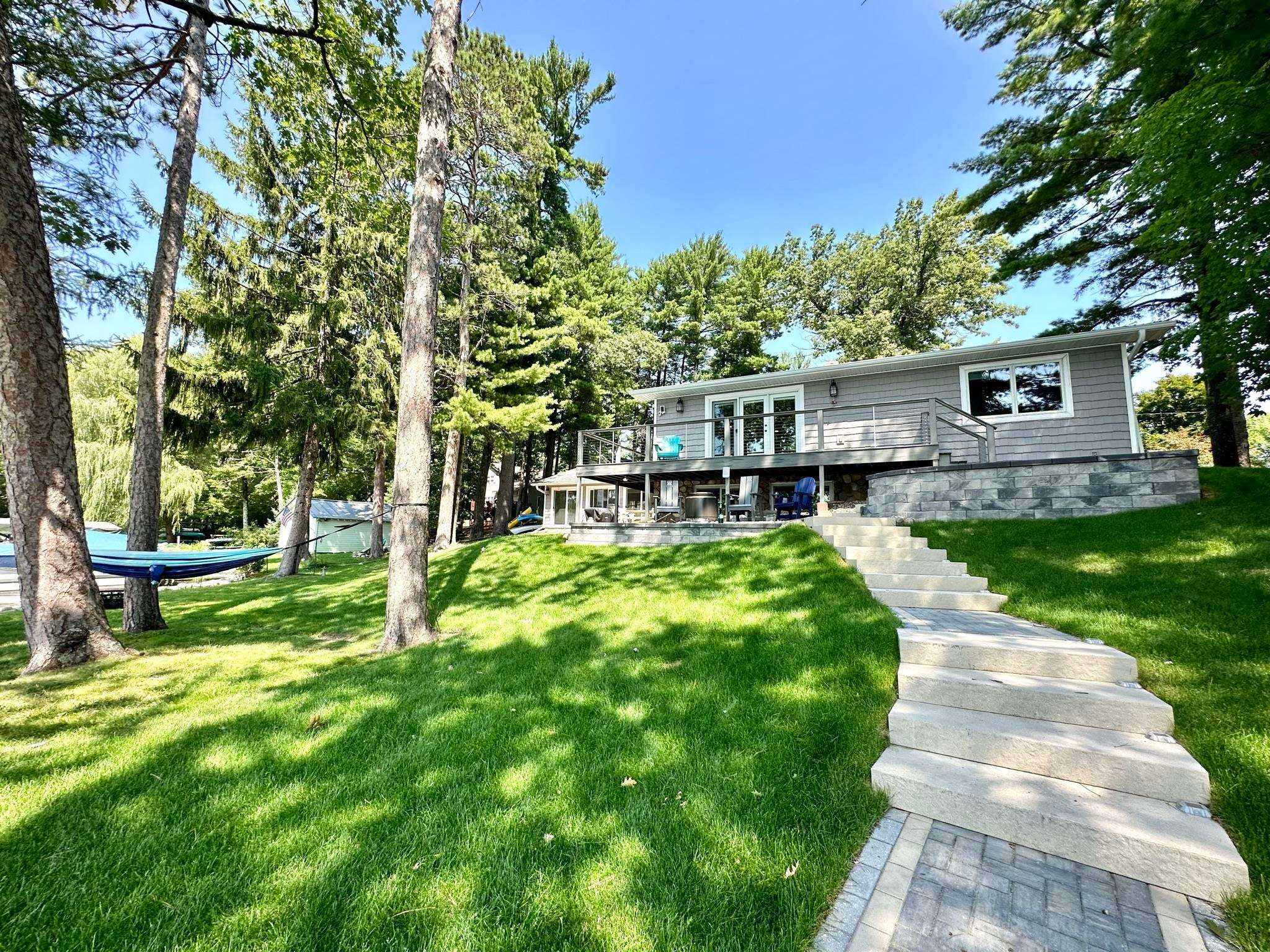 Waupaca, Wisconsin, 54981, United States, 3 Bedrooms Bedrooms, ,2 BathroomsBathrooms,Residential,Active,1929423