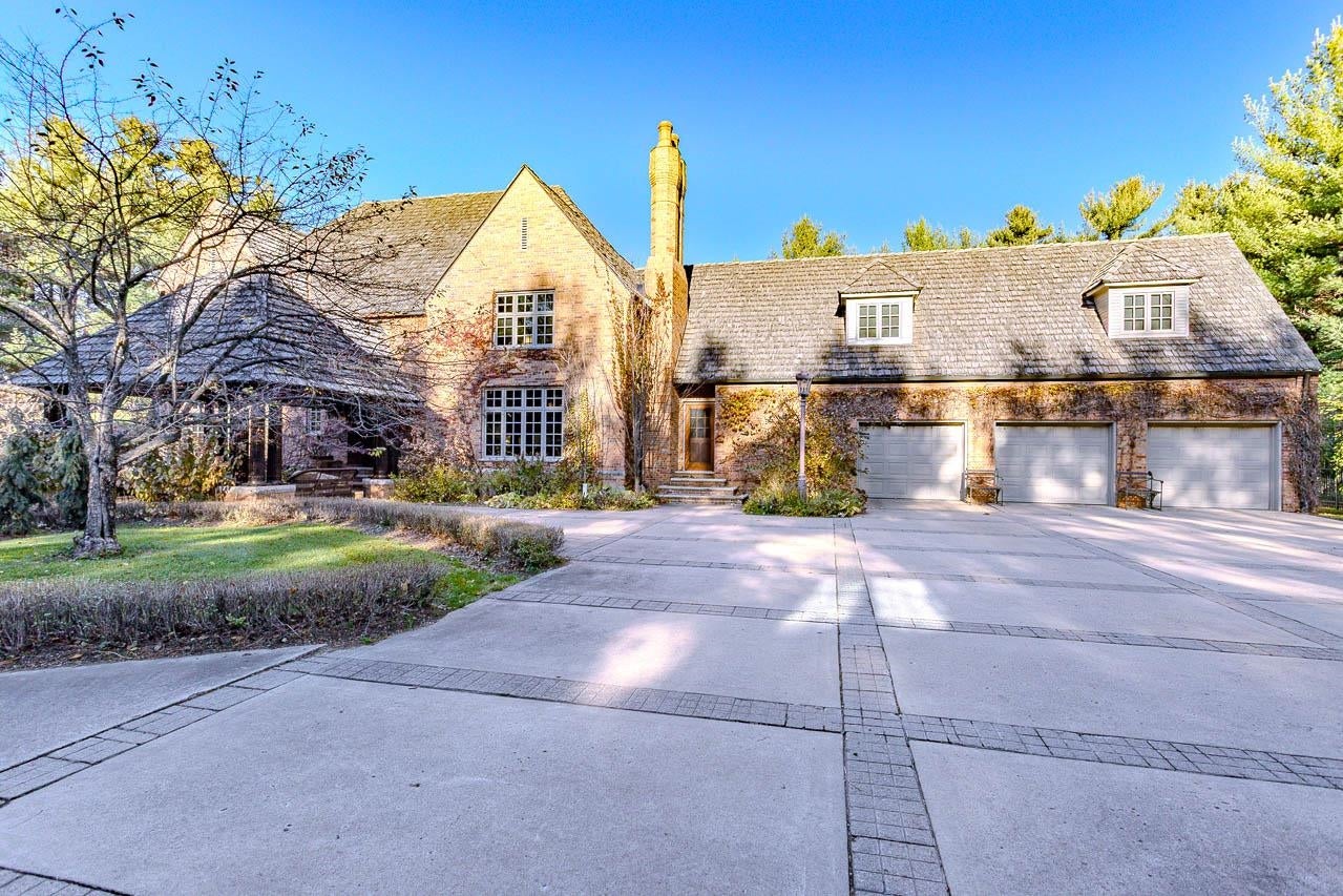 Wausau, Wisconsin, 54401, United States, 4 Bedrooms Bedrooms, ,5 BathroomsBathrooms,Residential,Active,1987234