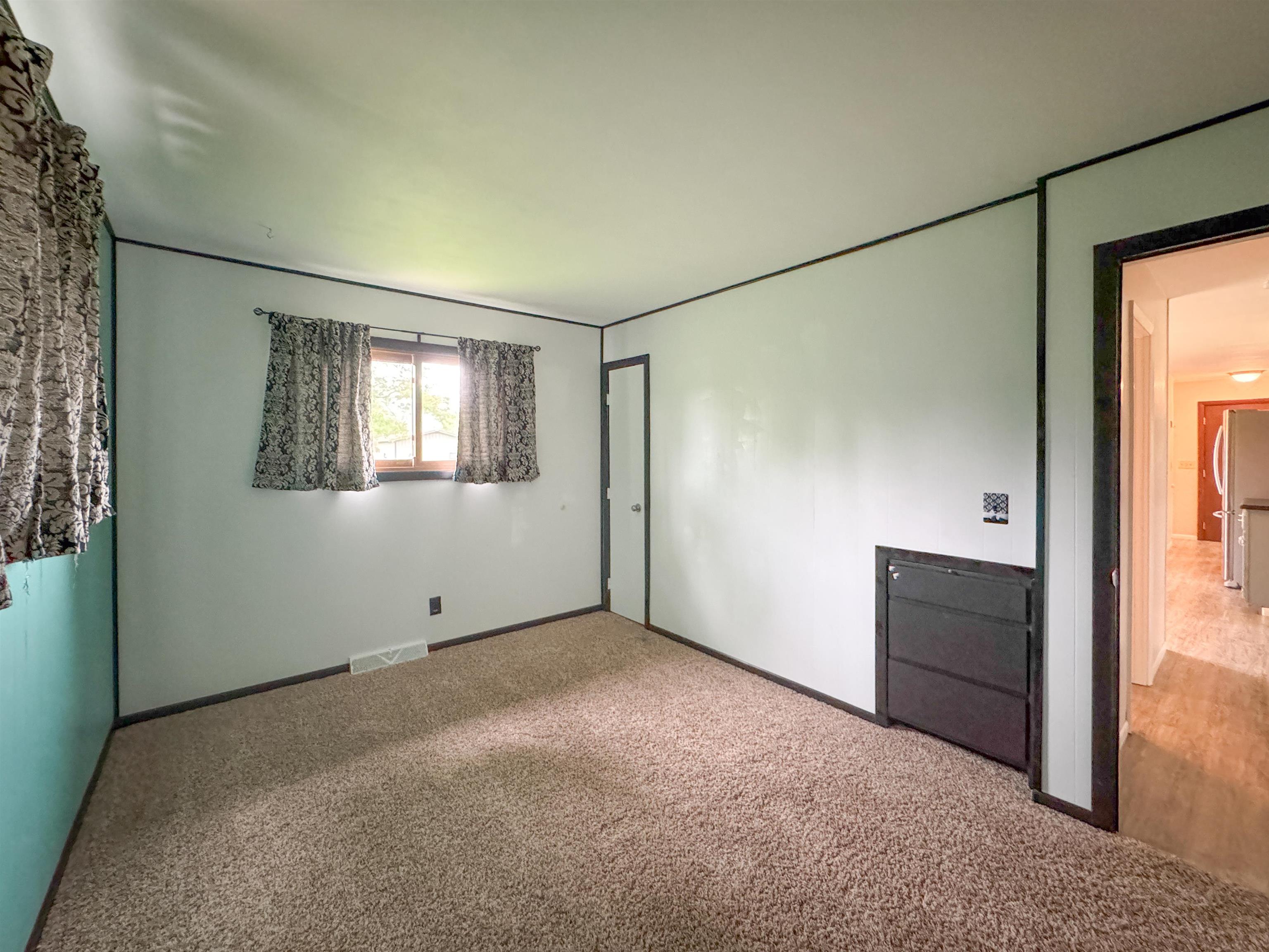 Wausau, Wisconsin, 54401, United States, ,2 BathroomsBathrooms,Residential,Active,1849212