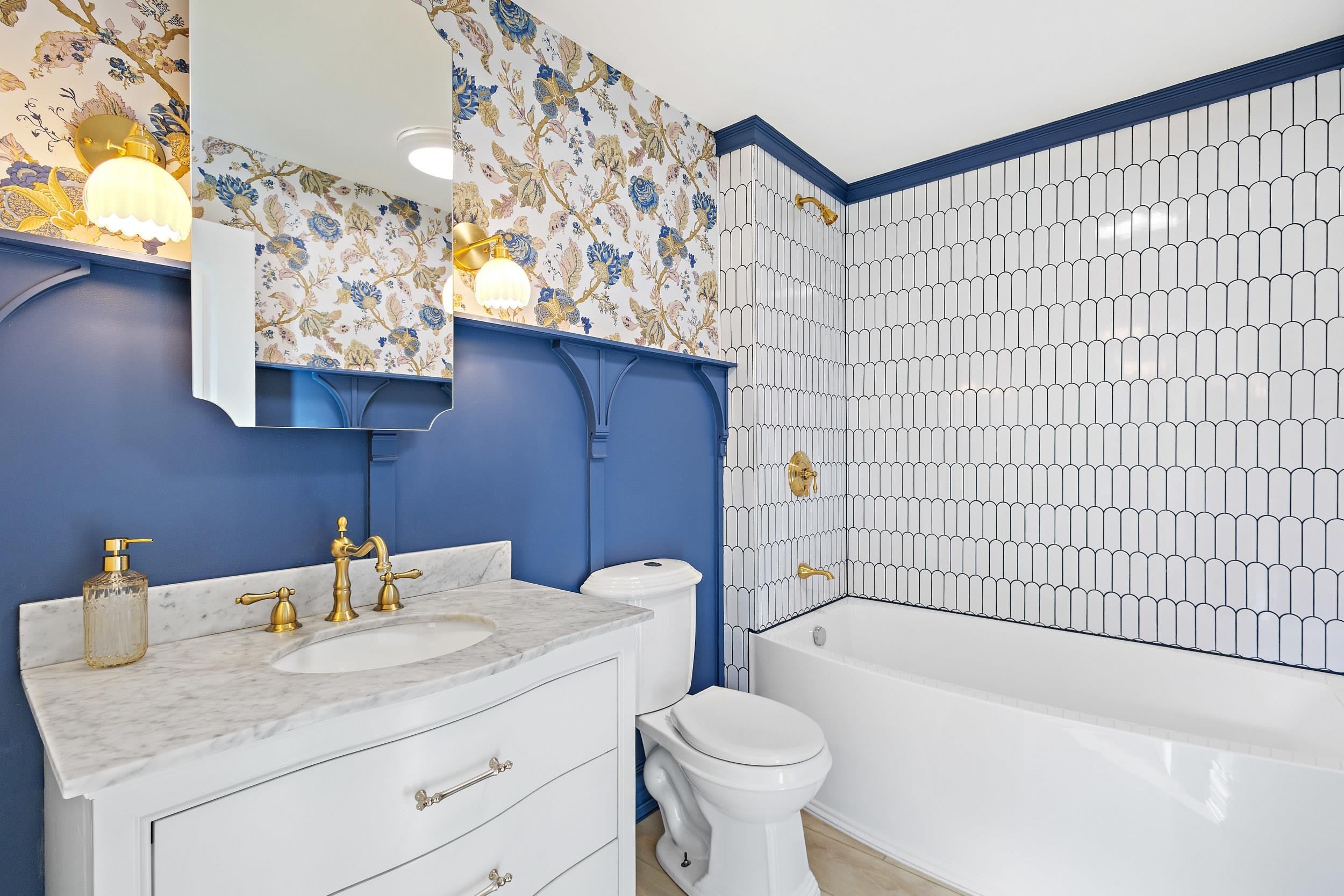 Plainfield, Wisconsin, 54966, United States, 6 Bedrooms Bedrooms, ,5 BathroomsBathrooms,Residential,Active,1995293