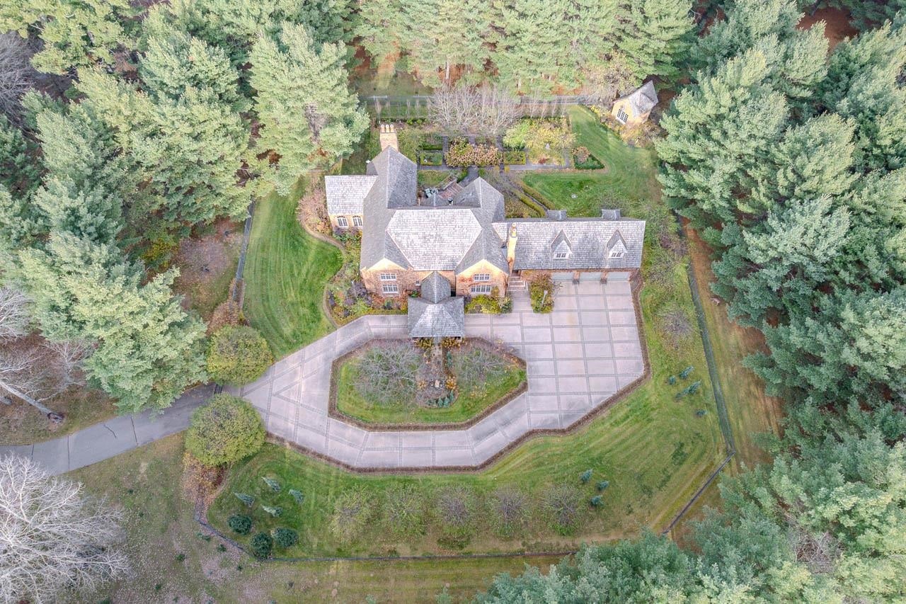 Wausau, Wisconsin, 54401, United States, 4 Bedrooms Bedrooms, ,5 BathroomsBathrooms,Residential,Active,1987234