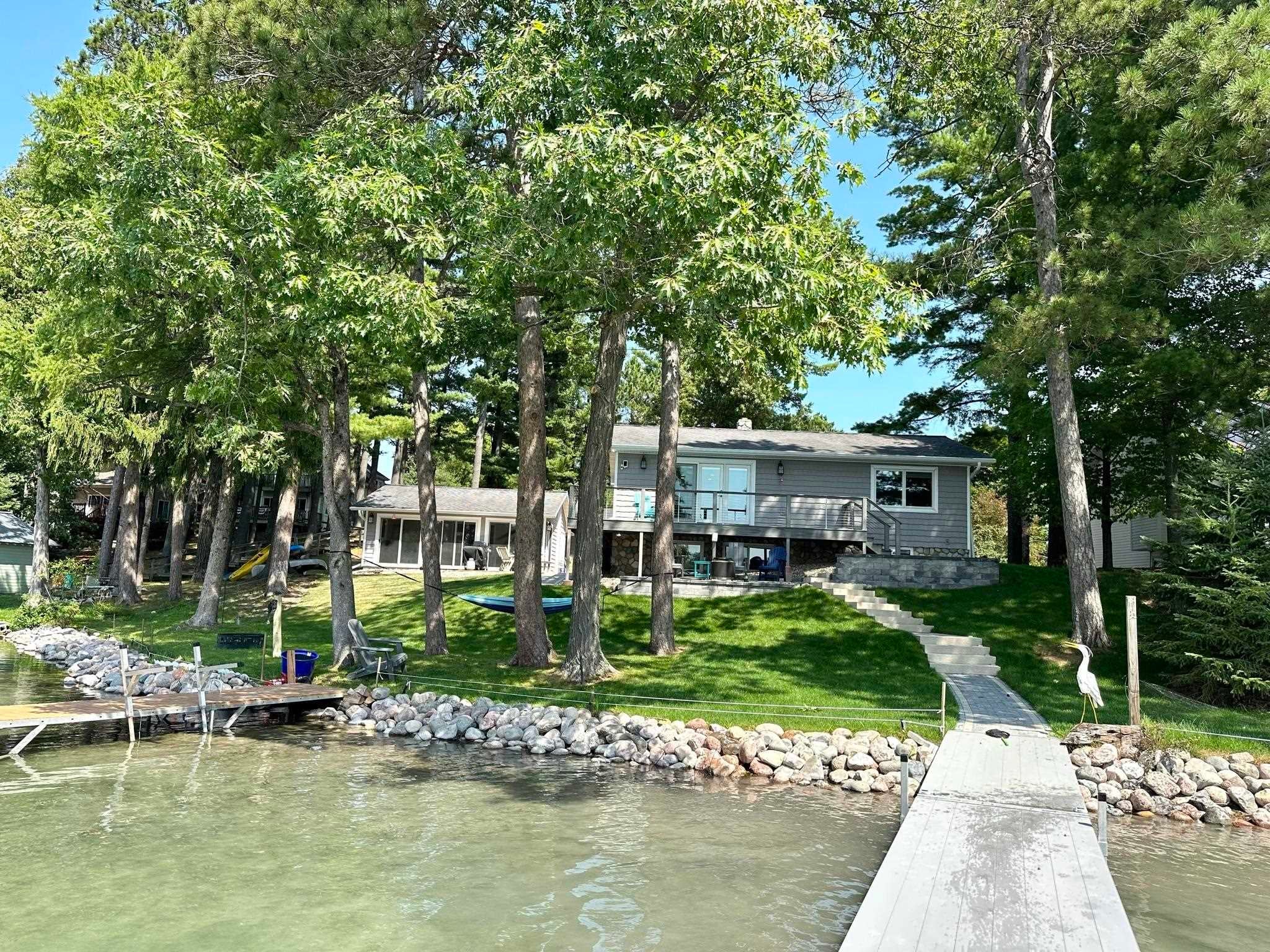 Waupaca, Wisconsin, 54981, United States, 3 Bedrooms Bedrooms, ,2 BathroomsBathrooms,Residential,Active,1929423