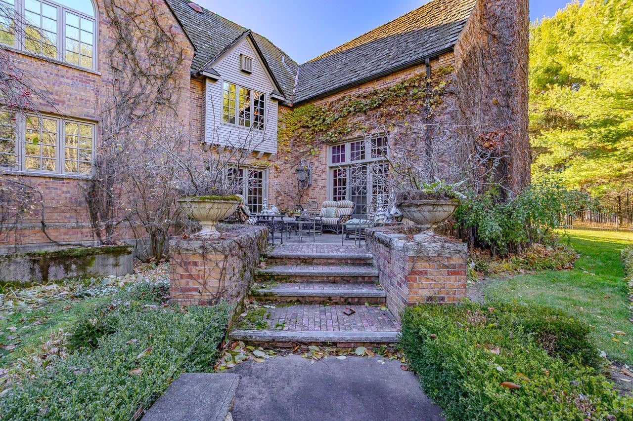 Wausau, Wisconsin, 54401, United States, 4 Bedrooms Bedrooms, ,5 BathroomsBathrooms,Residential,Active,1987234