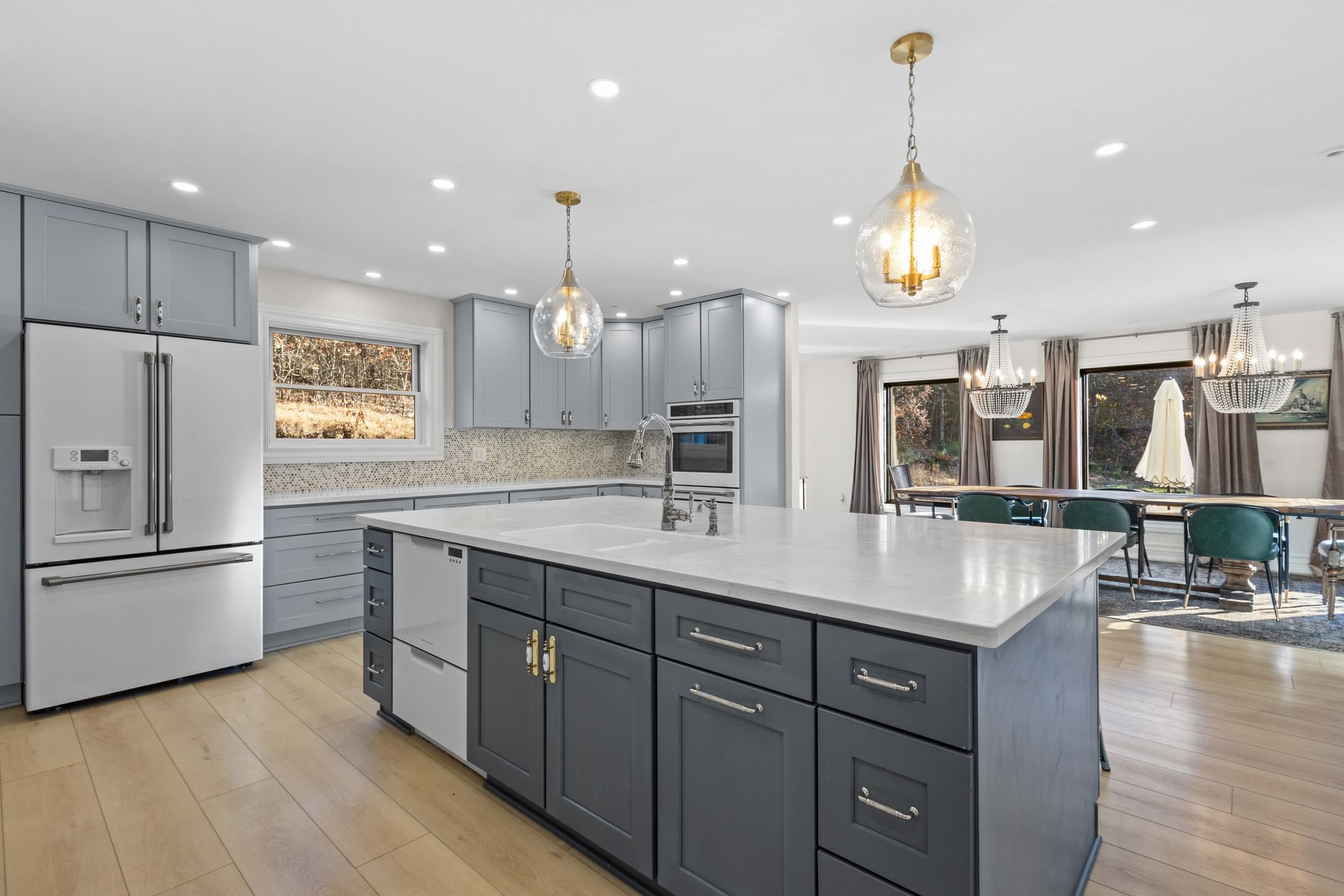 Plainfield, Wisconsin, 54966, United States, 6 Bedrooms Bedrooms, ,5 BathroomsBathrooms,Residential,Active,1995293