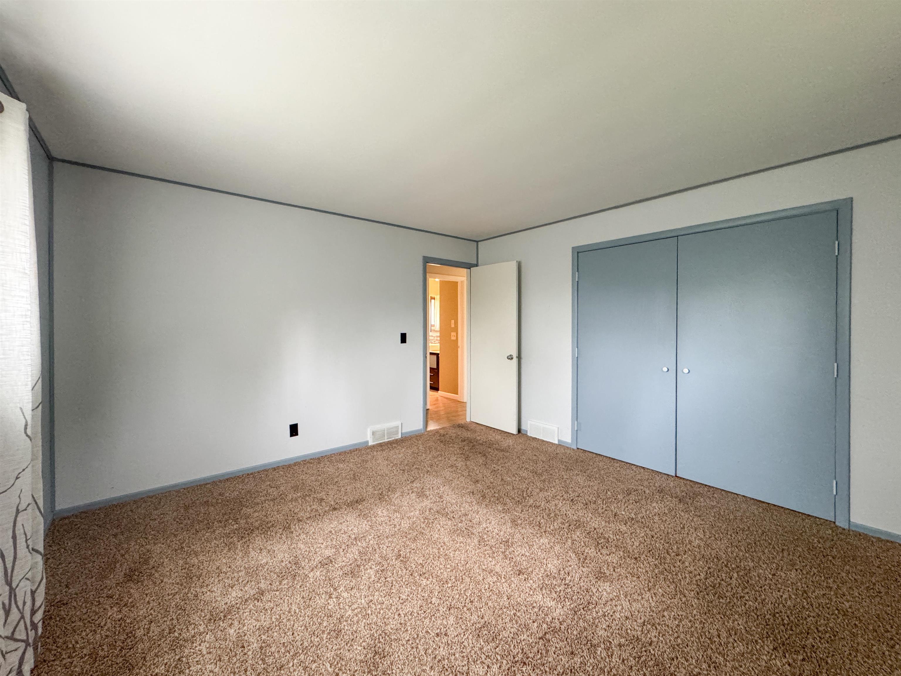 Wausau, Wisconsin, 54401, United States, ,2 BathroomsBathrooms,Residential,Active,1849212