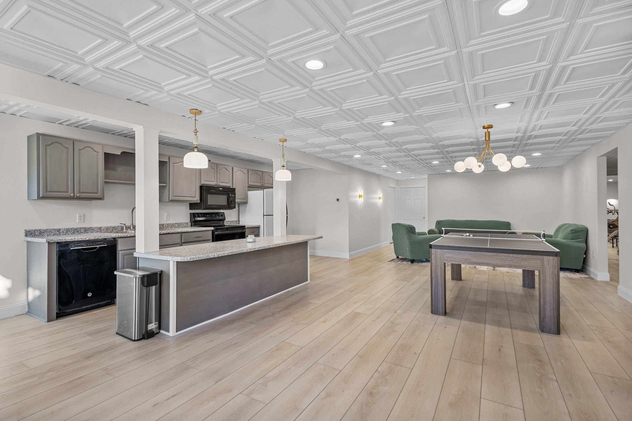 Plainfield, Wisconsin, 54966, United States, 6 Bedrooms Bedrooms, ,5 BathroomsBathrooms,Residential,Active,1995293